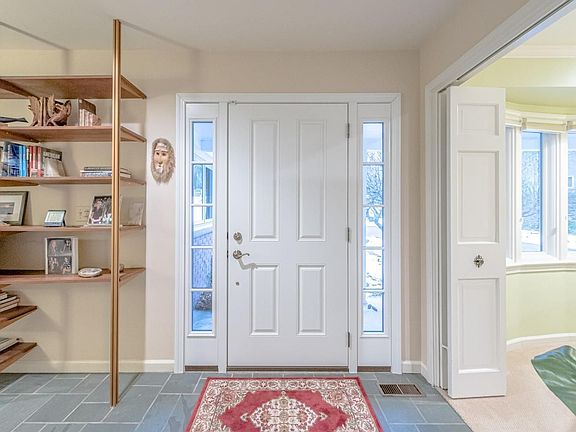 3rd image of 2980 Provincial Dr