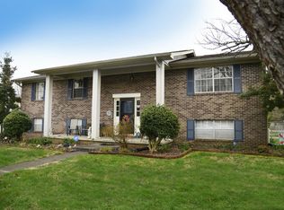 4300 Redwen Rd, Knoxville, TN 37938