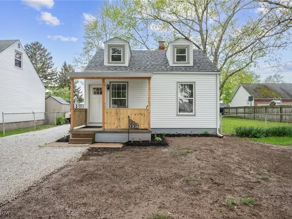 1316 E 362nd St, Eastlake, OH 44095