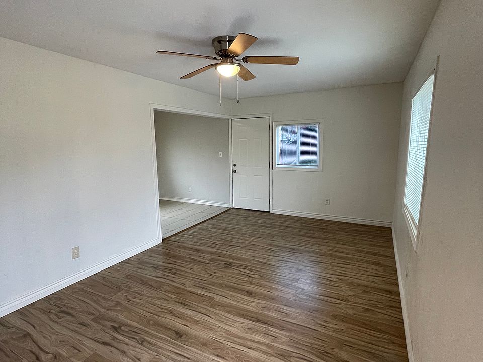 1st image of 3753 Winona Ave