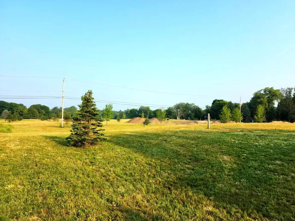 Lt3 Glenway DRIVE, West Bend, WI 53090