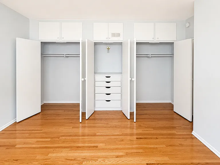 1530 N Laurel Ave #9 — Photo 11