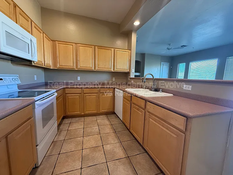 16420 N Thompson Peak Pkwy #2076 — Photo 8