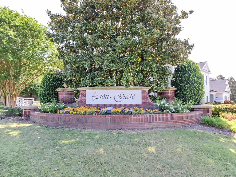 11744 Prideland Ct — Photo 3