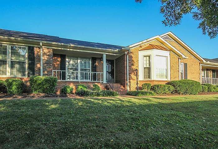 1st image of 2123 River Chase Dr