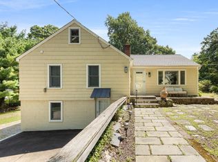 8 Ledge Rd, Norwalk, CT 06853