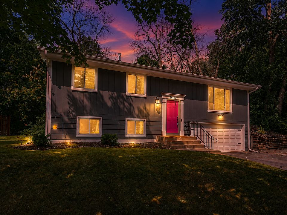 1st image of 16043 Cambridge Cir SE