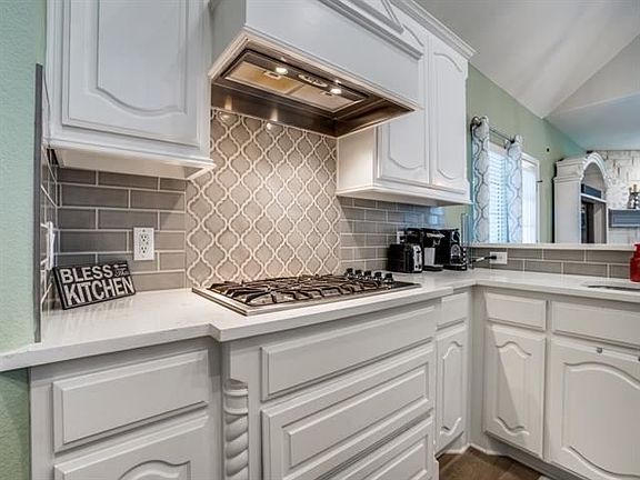 3rd image of 10485 Chantry Ln