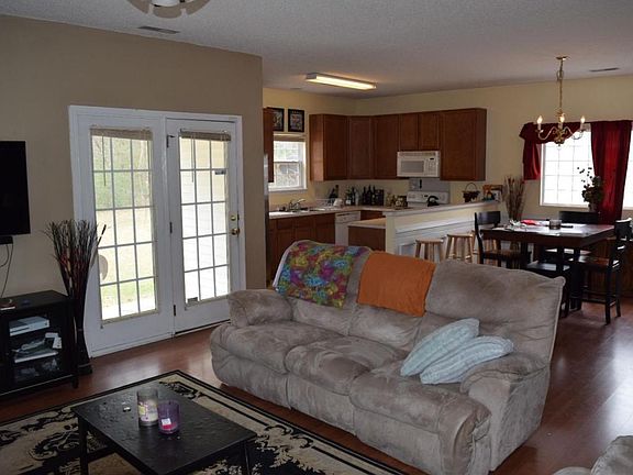 2nd image of 100 Savannah River Dr