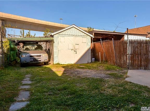 4th image of 13731 95th Ave