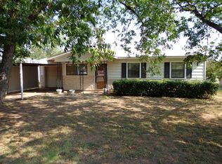1108 W Field St, Grandfield, OK 73546