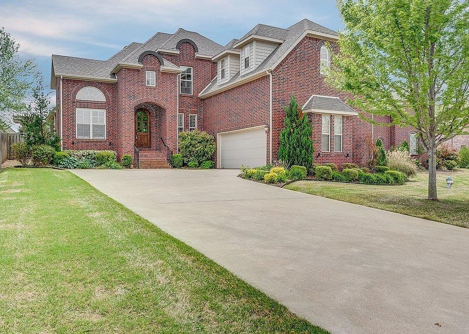 1st image of 6906 W Balmoral Dr