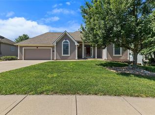 2113 Bradford Pl, Excelsior Springs, MO 64024