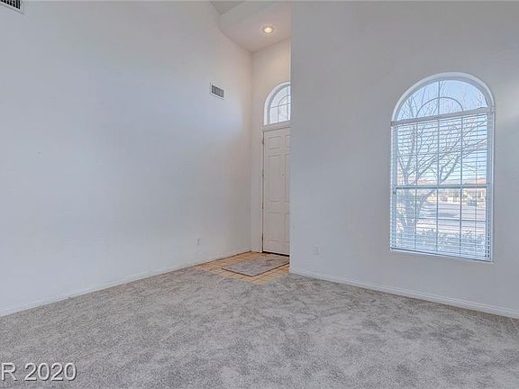 2nd image of 7208 Savannah Falls St