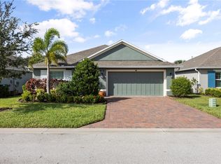 332 Sandcrest Cir, Sebastian, FL 32958