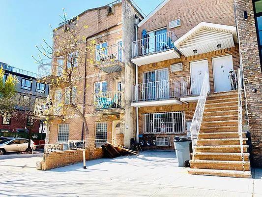 Rented by Blue Egg Realty Corp | media 10