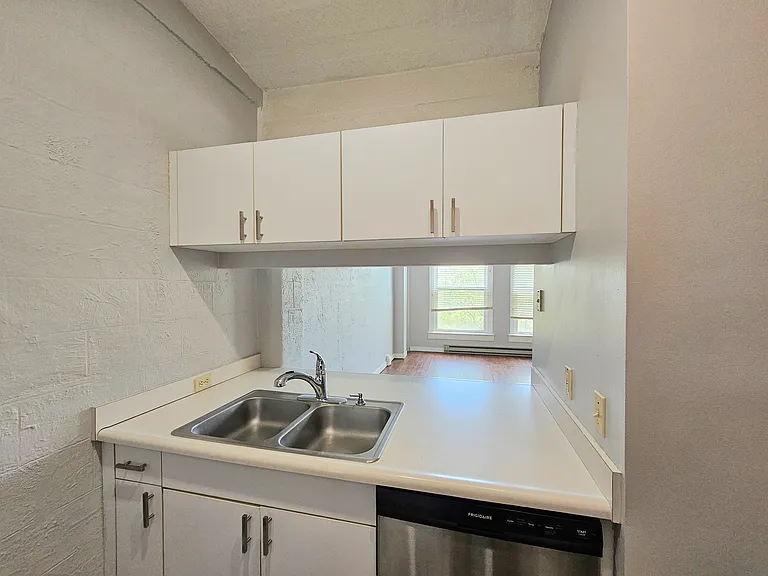 112 W Washington Blvd #328 — Photo 4