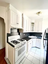 Rented by Safdie Realty Group