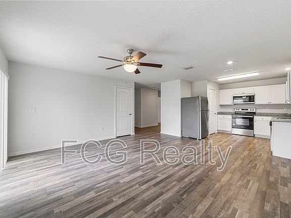 3rd image of 705 Gila Dr