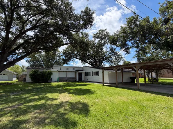 106 Grand Island St, Belle Chasse, LA 70037
