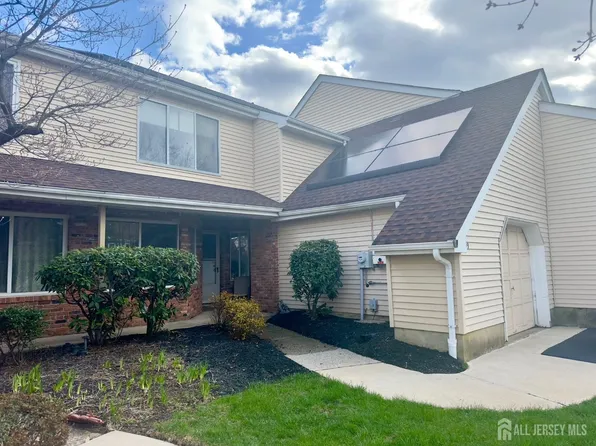 209 Nathan Dr, North Brunswick, NJ 08902