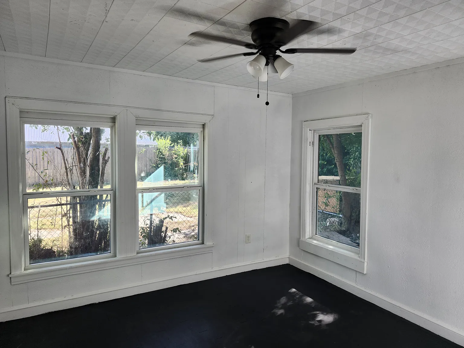 2 bed, 750 sqft, $1,300 — Photo 4
