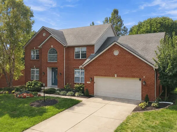 8749 Charleston Woods Dr, Mason, OH 45040