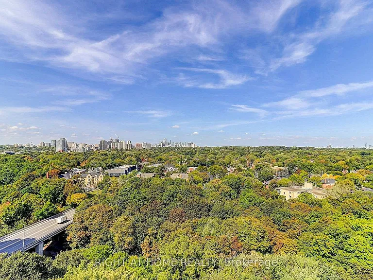 360 Bloor St E #411 — Photo 34