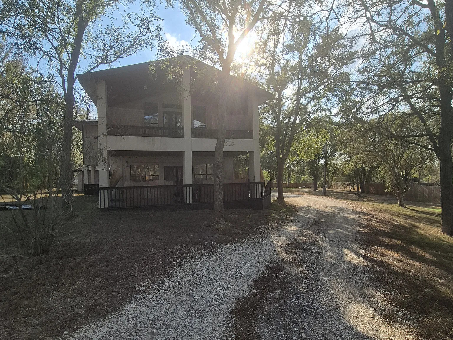 6 bed, 3800 sqft, $3,300 — Photo 3