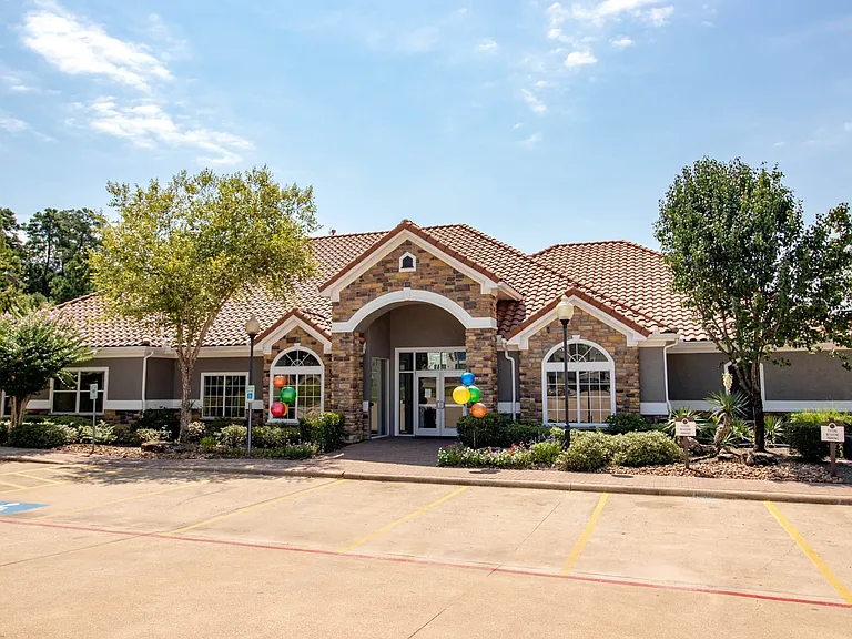 Gateway-Huntsville-Apartments-Exterior-2