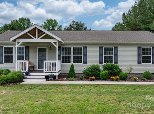 2843 Hopewell Church Rd, Sherrills Ford, NC 28673