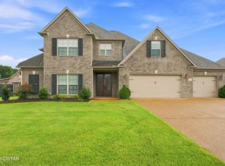 15 Brindle Cv, Jackson, TN 38305