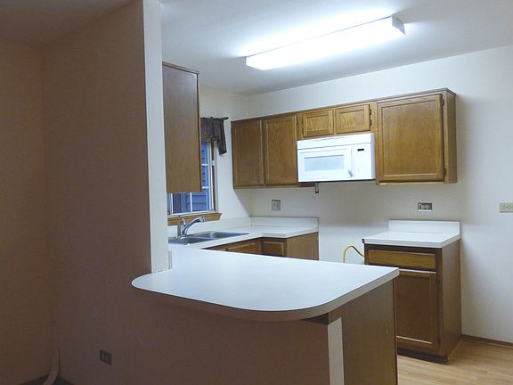 4th image of 735 Weymouth Cir