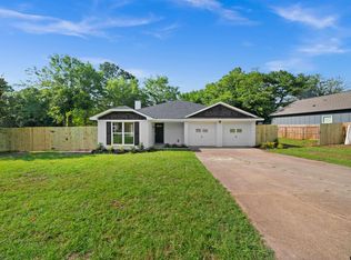 10588 Clear Cove Dr, Tyler, TX 75703