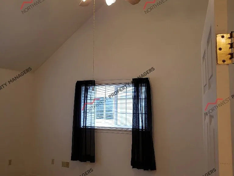 41 SW 3rd St — Photo 21