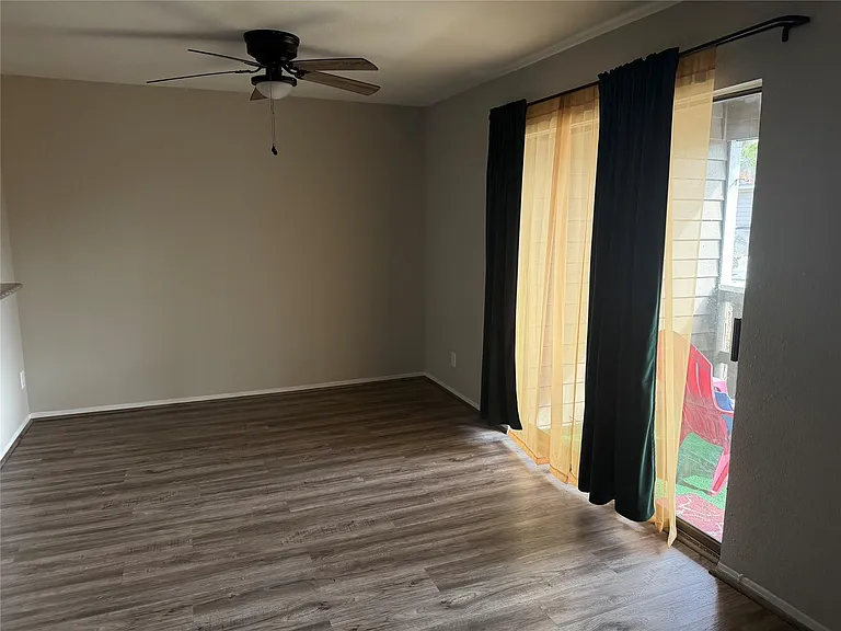 4444 Victory Dr #1208 — Photo 7