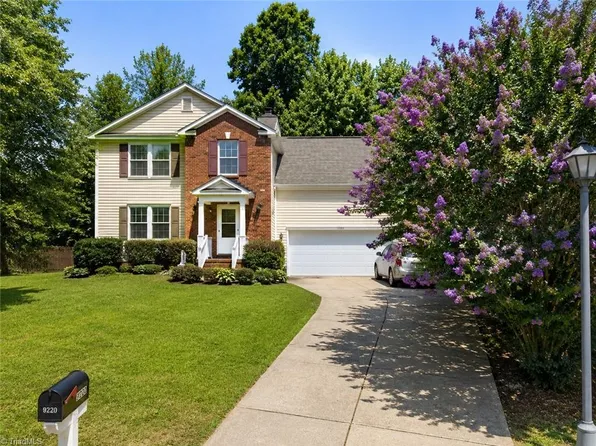 9220 Garnet Field Ct, Charlotte, NC 28269