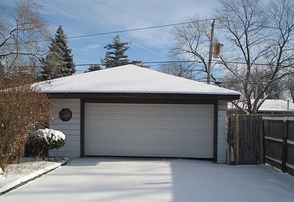 5th image of 8211 Lockwood Ave
