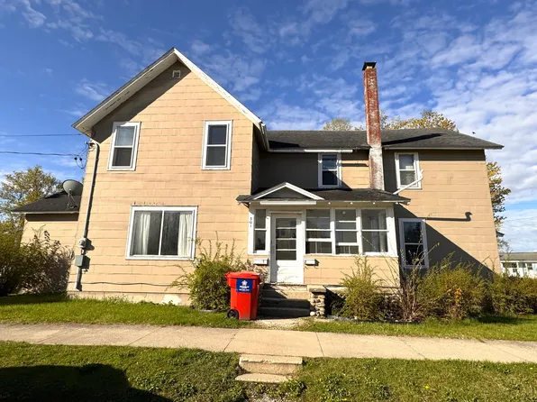 301 Cleveland Ave, Cheboygan, MI 49721
