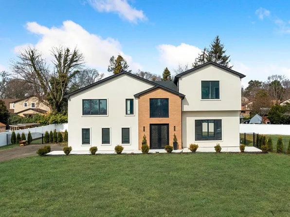 3750 Wheatsheaf Rd, Huntingdon Valley, PA 19006