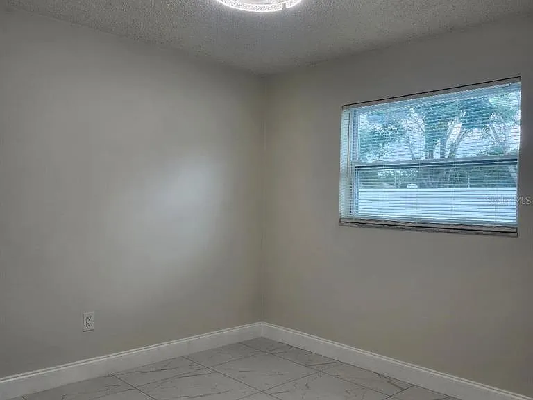 15406 Avalon Ave #4 — Photo 9