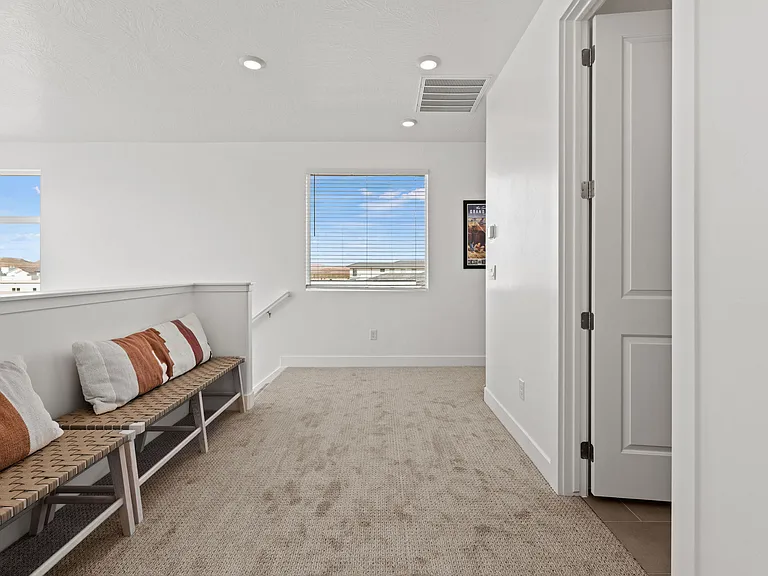 671 W Emerald Point Dr — Photo 16