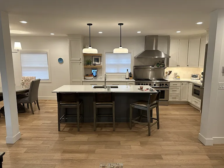 473 S Franklin St — Photo 3