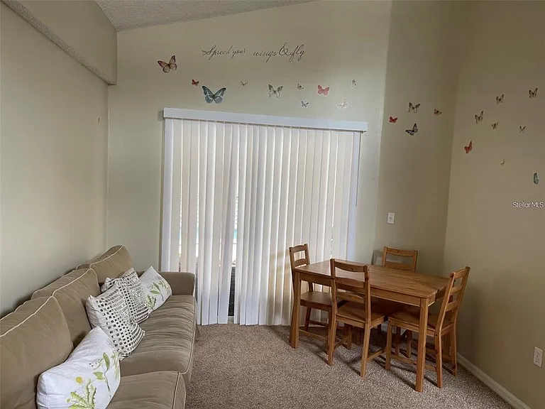 519 Thousand Oaks Blvd — Photo 4