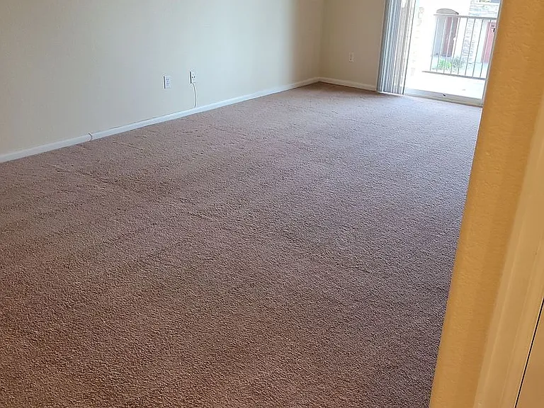 1703 Whitehall Dr #2-H — Photo 16