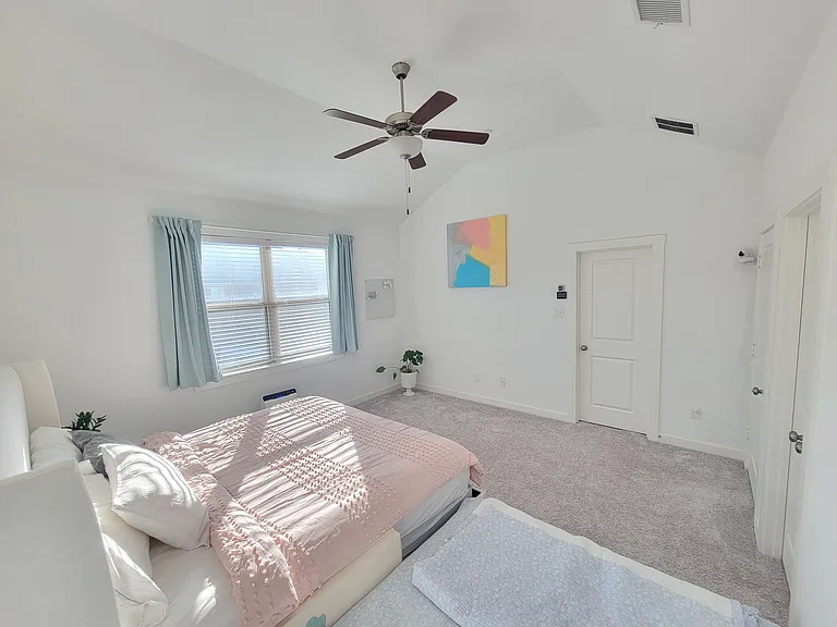 3913 Crown Ave — Photo 11