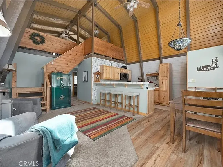 2116 Glacier Dr — Photo 7