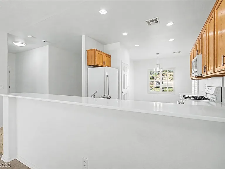 2108 Mardela Springs Ct — Photo 8
