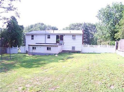 2nd image of 42 Kimberly Ln