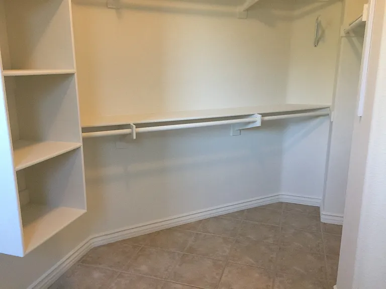 1396 S Creekside Dr S — Photo 10